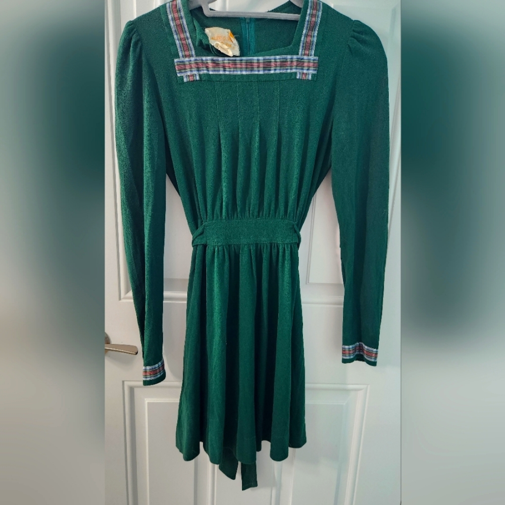 Vintage 60s 70s Green area Striped A Line Dress Christmas Xmas sz S Long Sleeve